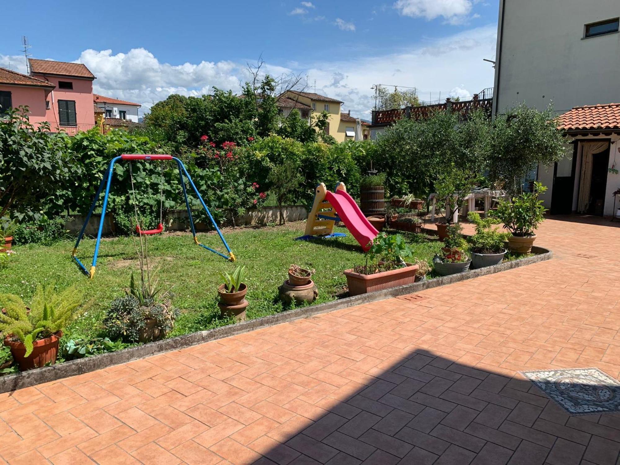 Violet - La Casa Del Pucci Apartamento Lucca Exterior foto
