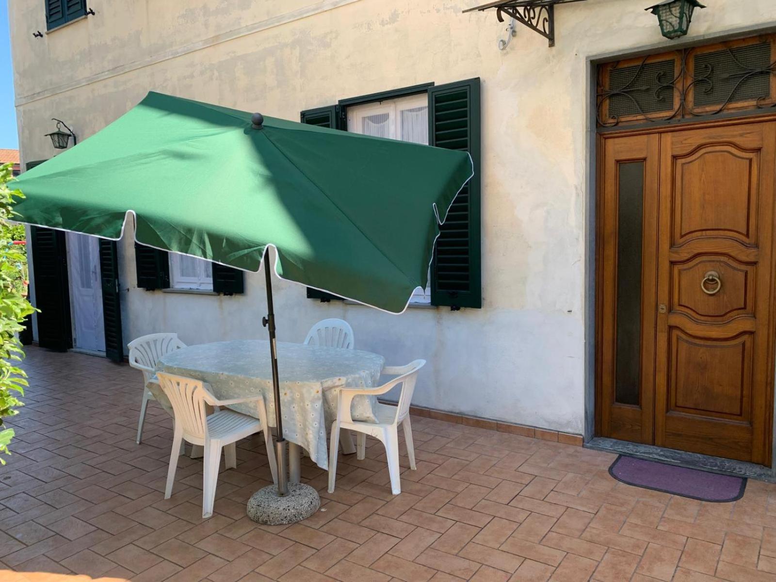 Violet - La Casa Del Pucci Apartamento Lucca Exterior foto